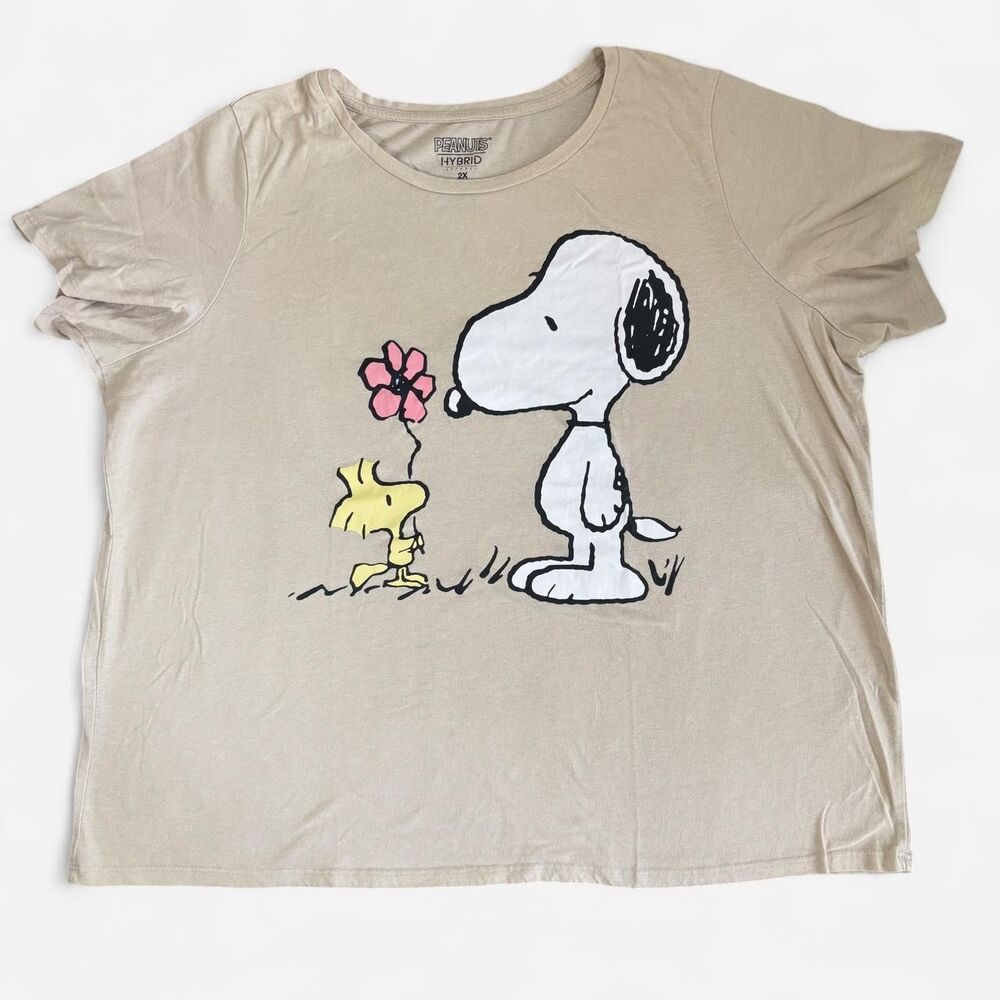 Peanuts Women's Tan and Cream T-shirt